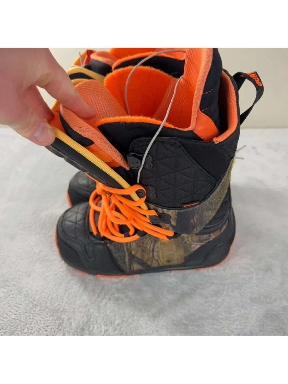 Burton Men's Size 9.5 US/8.5 UK/42.5 EU Hail Starks Snowboard Boots Tree Camo
